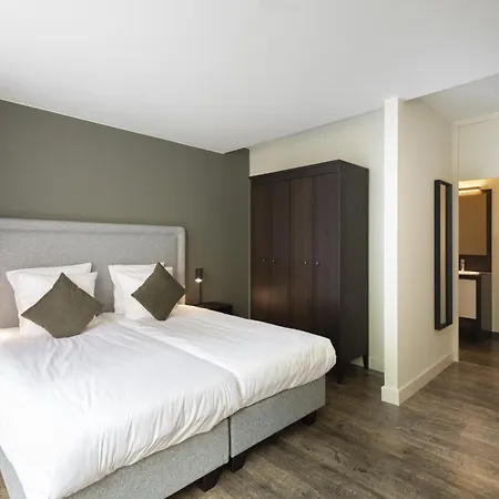 Dukes' Grand Place - By Dukes' Collection Apartmán